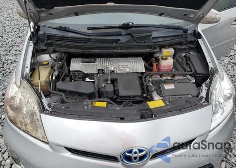 2013 Toyota Prius z USA, uszkodzony, nr VIN JTDKN3DU1D5576049